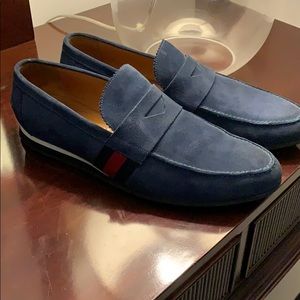 9.5 Gucci mens moccasin blue suede